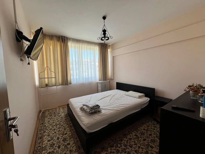 Piata Iancului, metrou, 3 camere, bloc reabilitat,